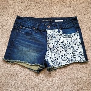 Lovesick denim skull shorts size 9